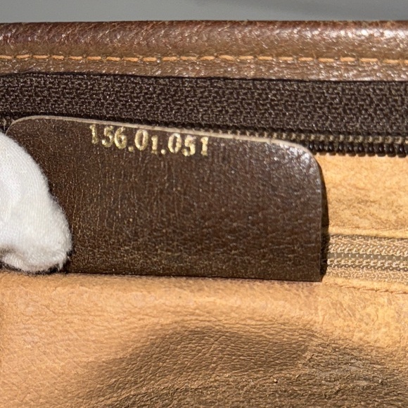 Auth Vintage GUCCI Clutch - Picture 5 of 15